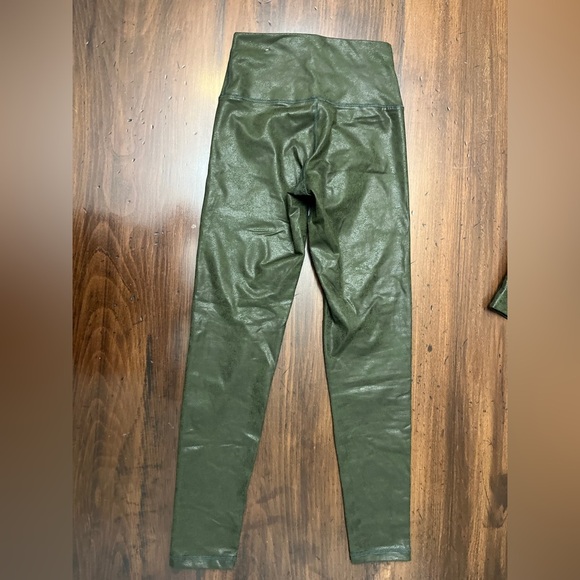 Offline By Aerie High Waist Olive Crackle Set Size Small Activewear Athleisure - Picture 14 of 15